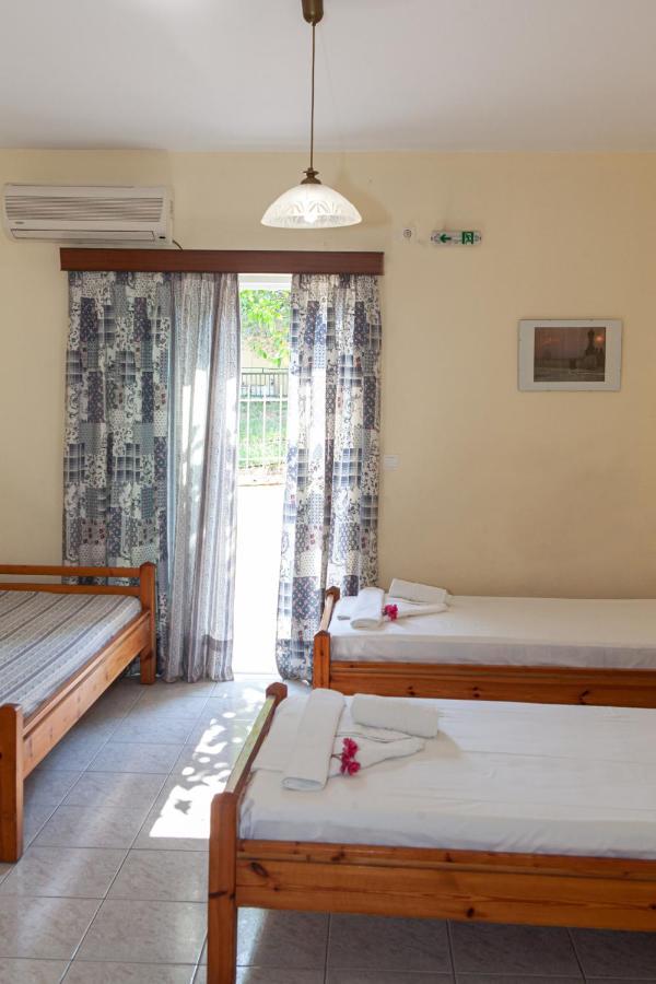 Hotel Loula Rooms And Apartments Kamena Wurla Zewnętrze zdjęcie
