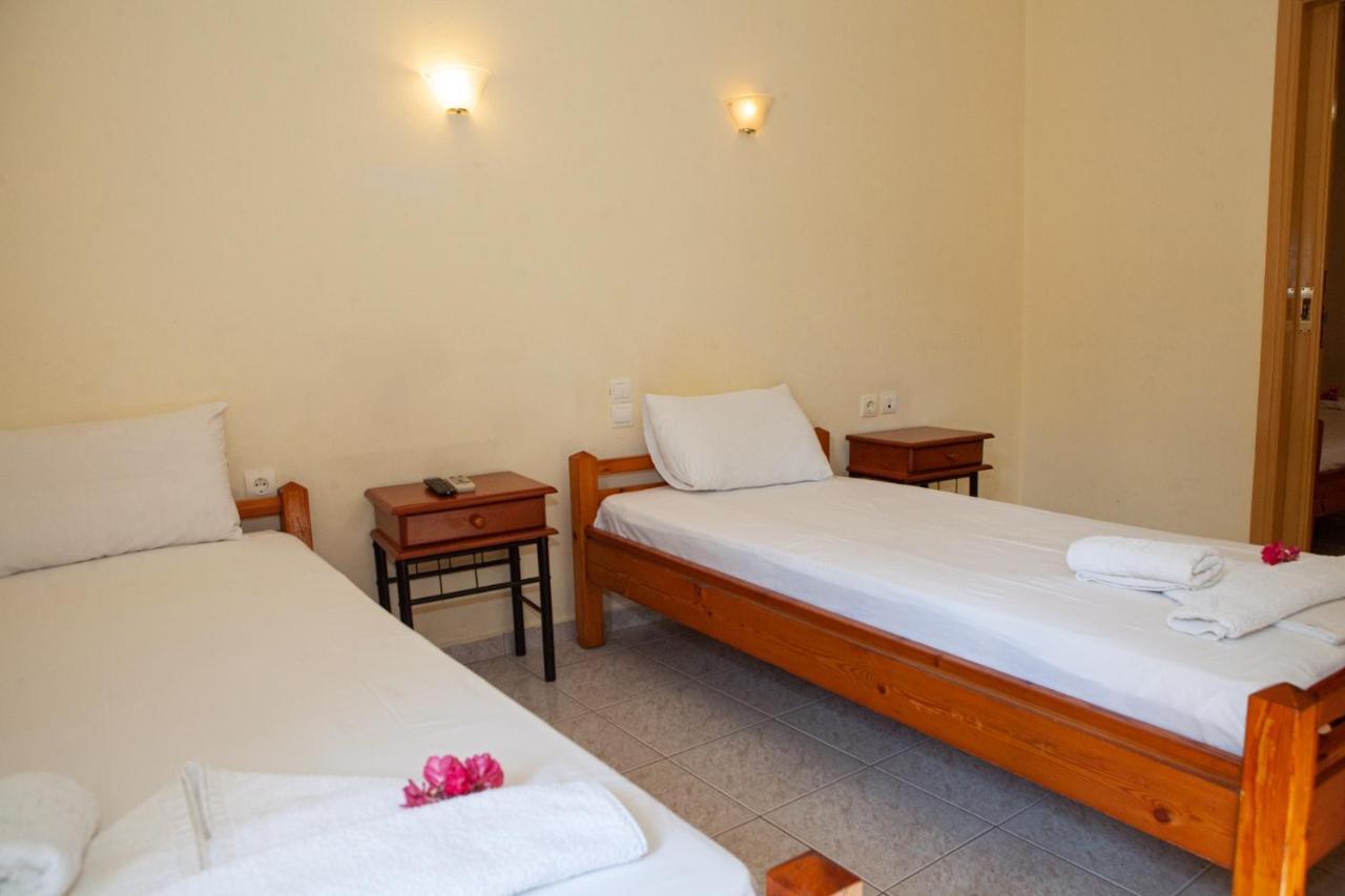 Hotel Loula Rooms And Apartments Kamena Wurla Zewnętrze zdjęcie