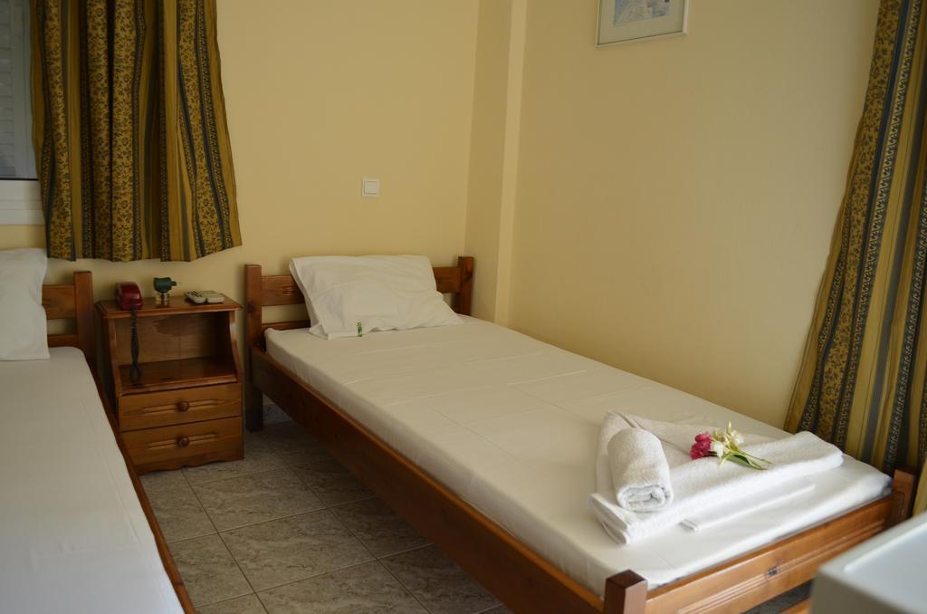 Hotel Loula Rooms And Apartments Kamena Wurla Zewnętrze zdjęcie